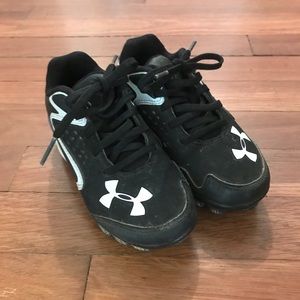 Toddler boys underarmour cleats